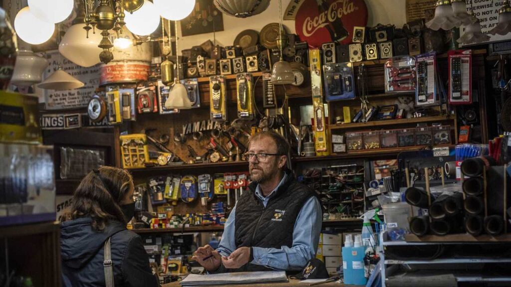 How Does a Pawn Shop Works